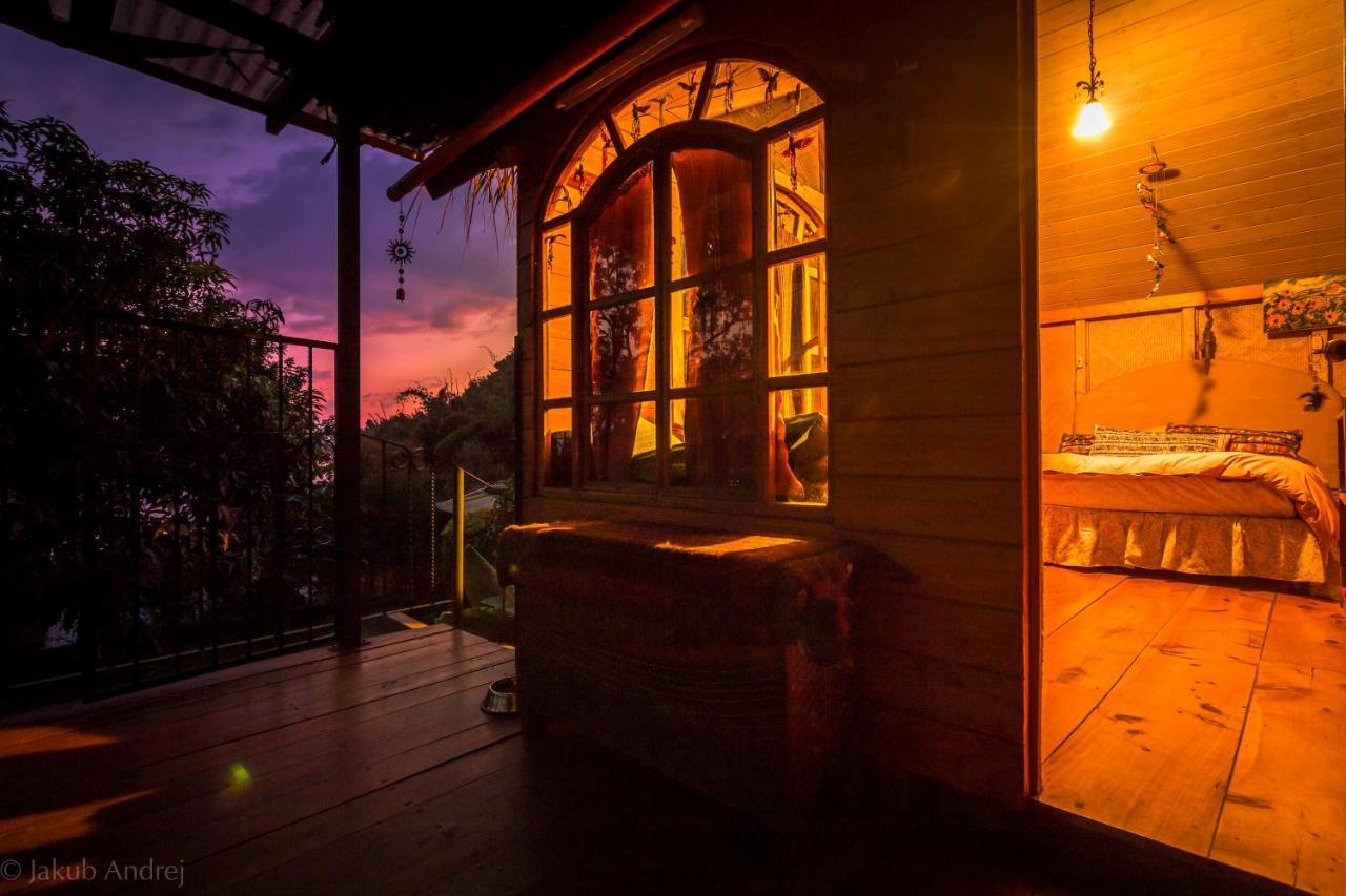 Lake Front Cabin At Los Elementos Santa Cruz La Laguna Extérieur photo